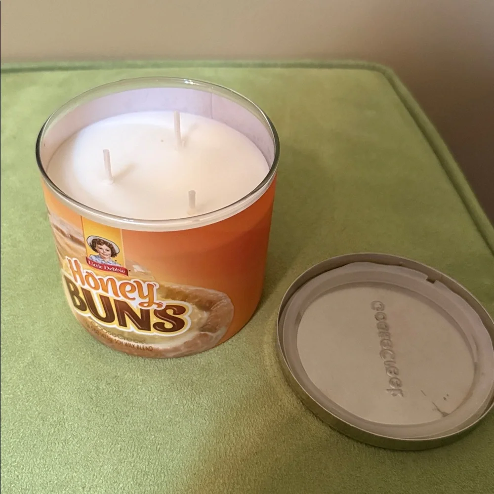 GooseCreek x Little Debbie Honey Buns Candle